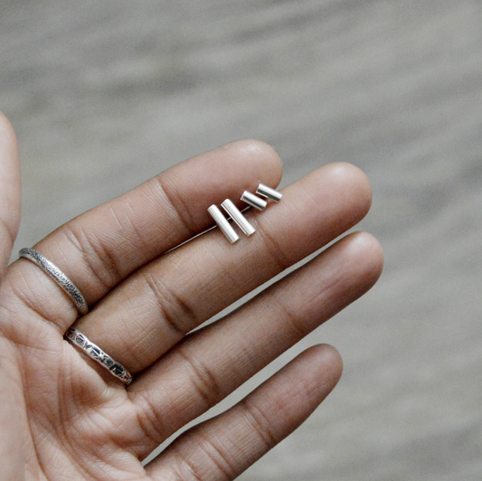 Bar Stud Earrings - Short